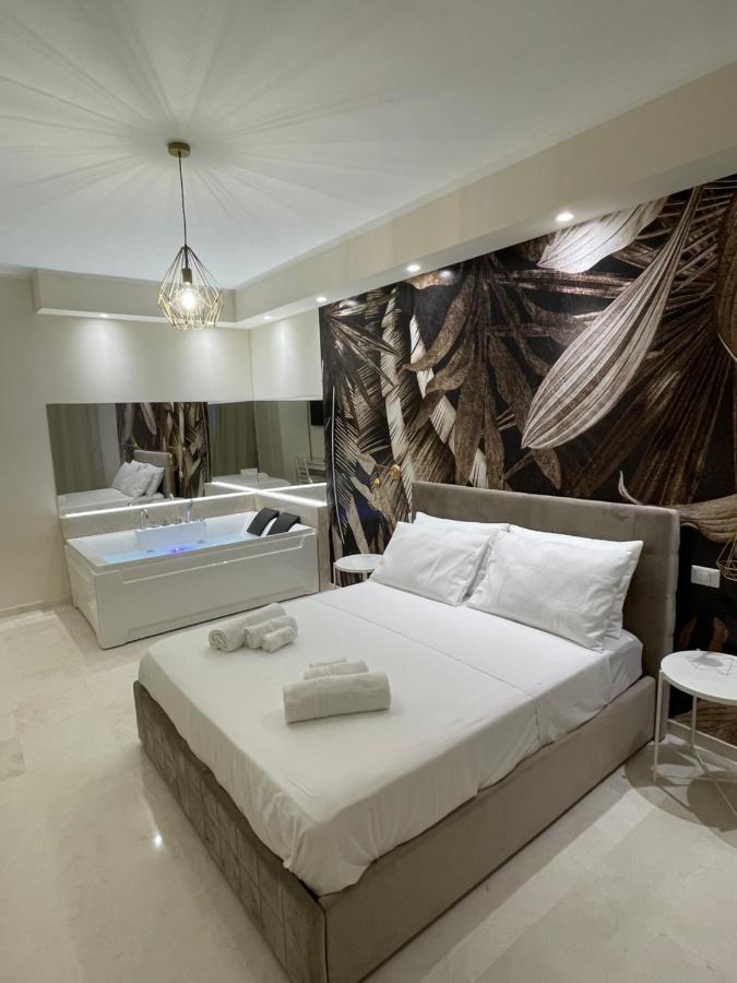 Suite 55 In Centro Trani Luaran gambar