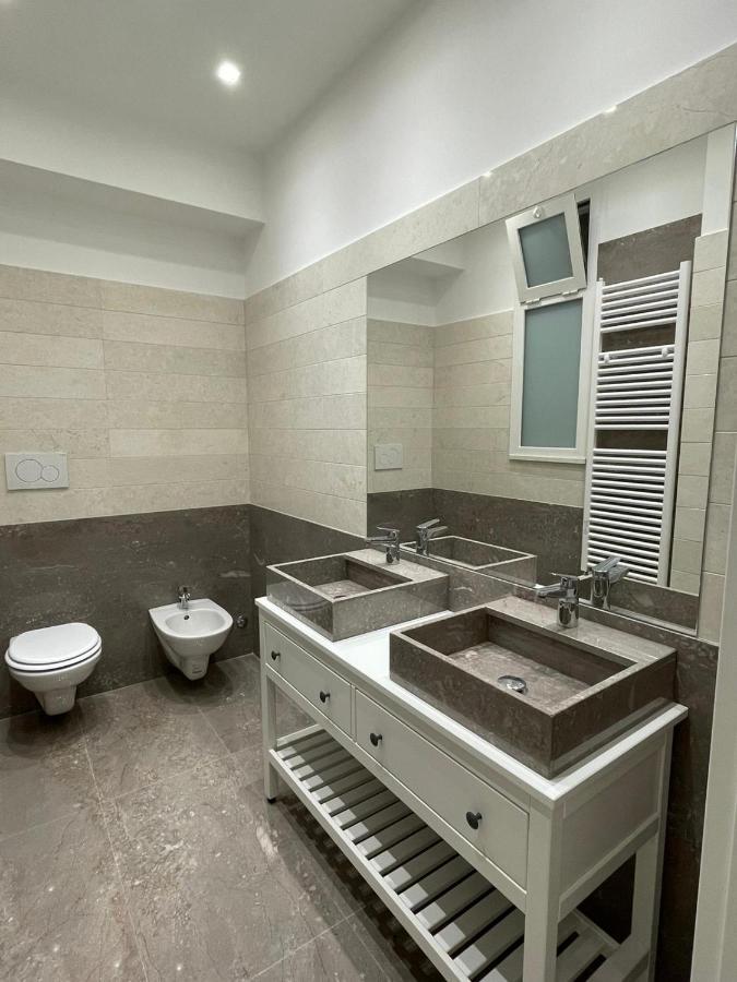 Suite 55 In Centro Trani Luaran gambar