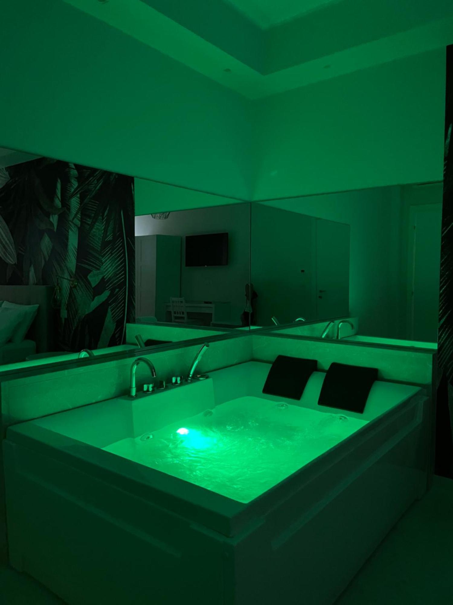 Suite 55 In Centro Trani Luaran gambar